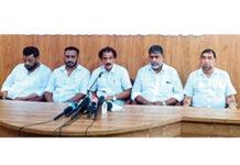 ಯಾವುದೇ ಸಮುದಾಯವನ್ನು ಗುರಿಯಾಗಿಸಿ ಶಾಸಕರು ಹೇಳಿಕೆ ನೀಡಿಲ್ಲ- ರಾಜಕೀಯ ಲಾಭಕ್ಕಾಗಿ ಶಾಸಕರ ವಿರುದ್ಧ ಎಸ್ಡಿಪಿಐ ಸುಳ್ಳು ಆರೋಪ -ಕಾಂಗ್ರೆಸ್ ಅಲ್ಪಸಂಖ್ಯಾತ ಮುಖಂಡರ ಸುದ್ದಿಗೋಷ್ಟಿ