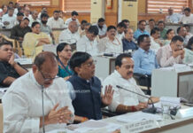 ಹವಾಮಾನ ಆಧಾರಿತ ಬೆಳೆ ವಿಮೆ ನವೆಂಬರ್ ಅಂತ್ಯದೊಳಗೆ ಪಾವತಿಯಾಗಲೇಬೇಕು: ಕೆಡಿಪಿ ಸಭೆಯಲ್ಲಿ ಶಾಸಕ ಅಶೋಕ್ ರೈ ಆಗ್ರಹ