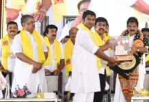 ಬ್ರಹ್ಮಶ್ರೀ ನಾರಾಯಣ-ಮಹಾತ್ಮ ಗಾಂಧಿ ಸಂವಾದ ಶತಮಾನೋತ್ಸವದಲ್ಲಿ ಎಐಸಿಸಿ ಪ್ರಧಾನ ಕಾರ್ಯದರ್ಶಿ ಕೆ.ಸಿ ವೇಣುಗೋಪಾಲ್ ರವರಿಗೆ ಸನ್ಮಾನ