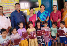 ಸವಣೂರು ಅಂಗನವಾಡಿ ಕೇಂದ್ರದ ಪುಟಾಣಿಗಳಿಗೆ ಸ್ವೆಟರ್ ವಿತರಣೆ