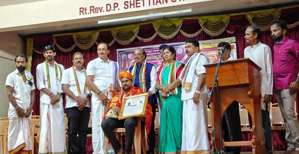 dc6238e9-9139-43d1-bb1e-d93c9f936b5d